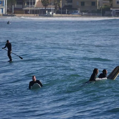 Le Calypso Les Pieds Dans L'eau 10 M *