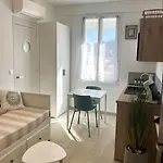 Le Calypso Les Pieds Dans L'eau 10 M La Seyne-sur-Mer