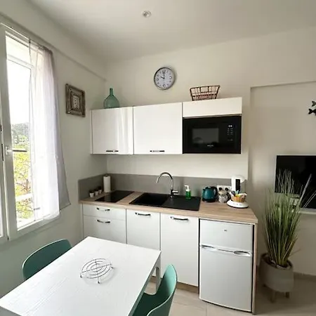 Appartement Le Calypso Les Pieds Dans L'eau 10 M La Seyne-sur-Mer